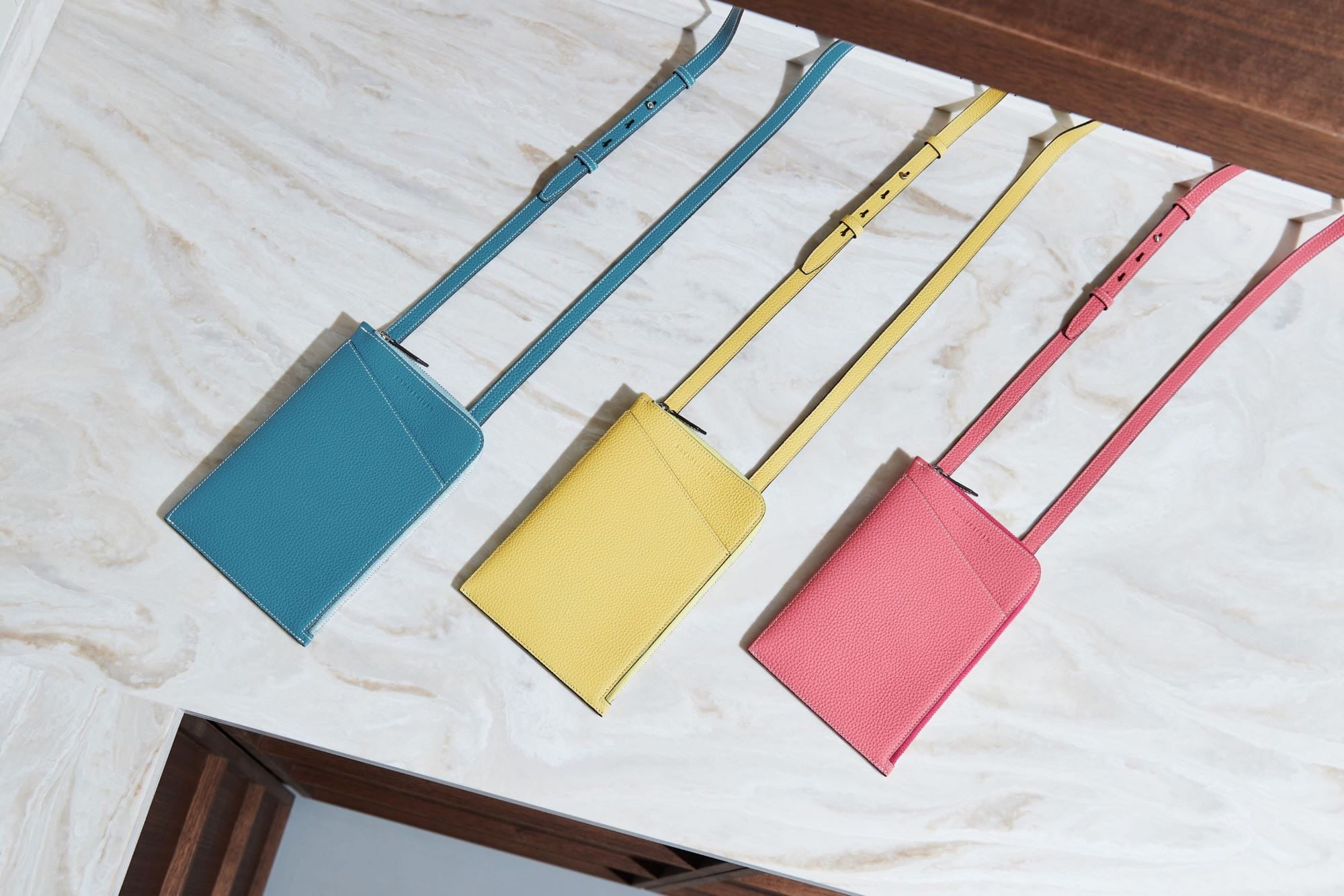 新色】アザレピンク、イエロー、ブルーシアン(Riley Shoulder Bag) 