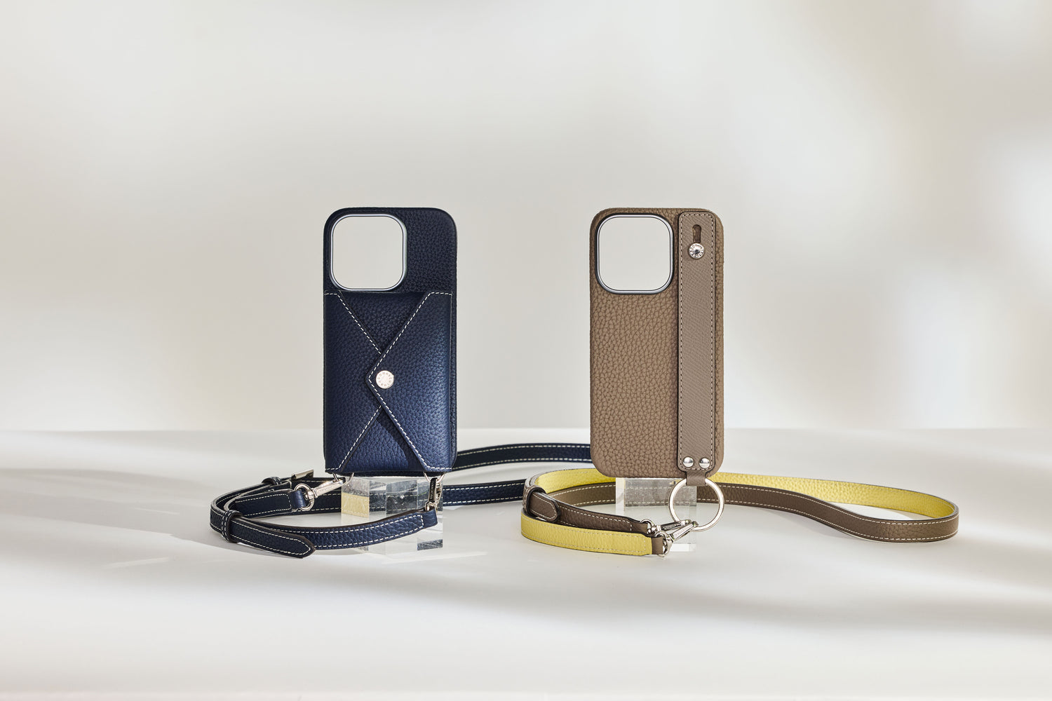 おしゃれなスマホショルダーを紹介！人気の理由や活用シーンは