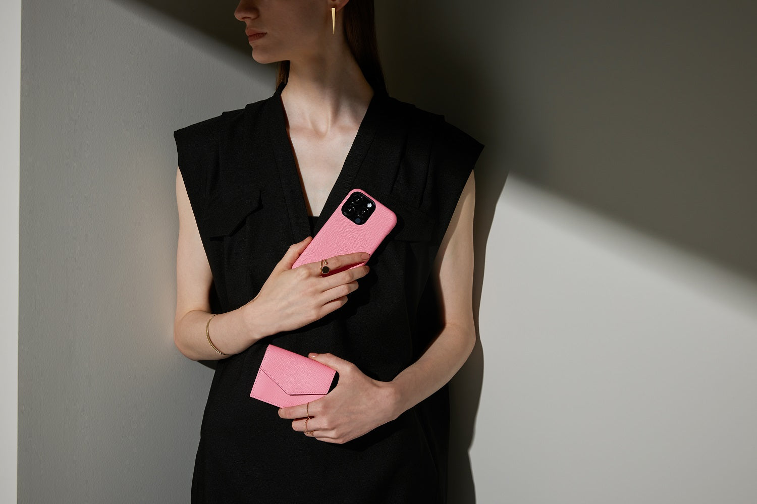 期間限定】アイシクルピンク（ピンク系）のバッグ・iPhoneケース 