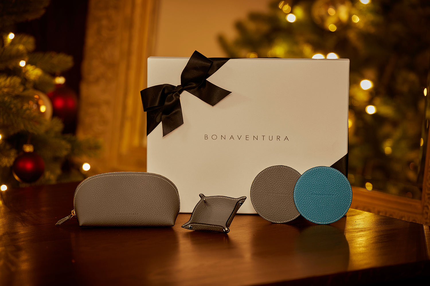 クリスマス ギフト ボックス, image size:1500x1000