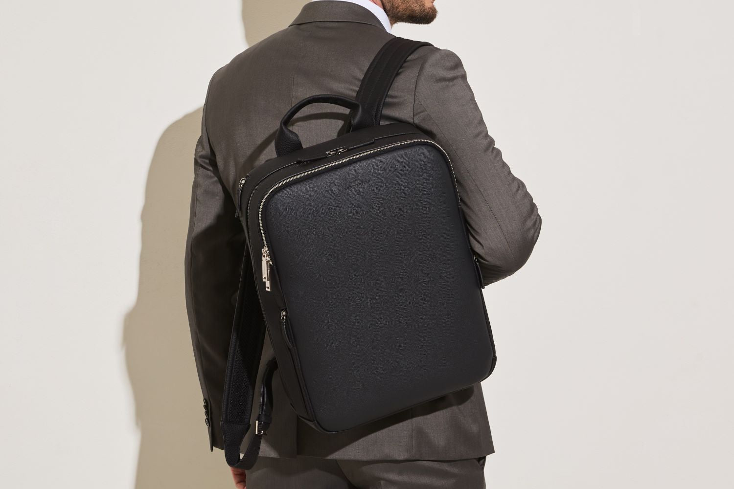 上質なレザーのバッグパック / リュック – イタリア(ミラノ)発の高級革製品の通販BONAVENTURA バック