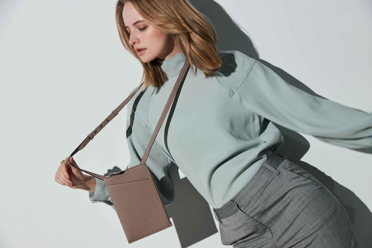 ボナベンチュラ　スマホショルダー 楽天市場】SALE 30%OFF【BONAVENTURA公式】Lia Bag リア バッグ