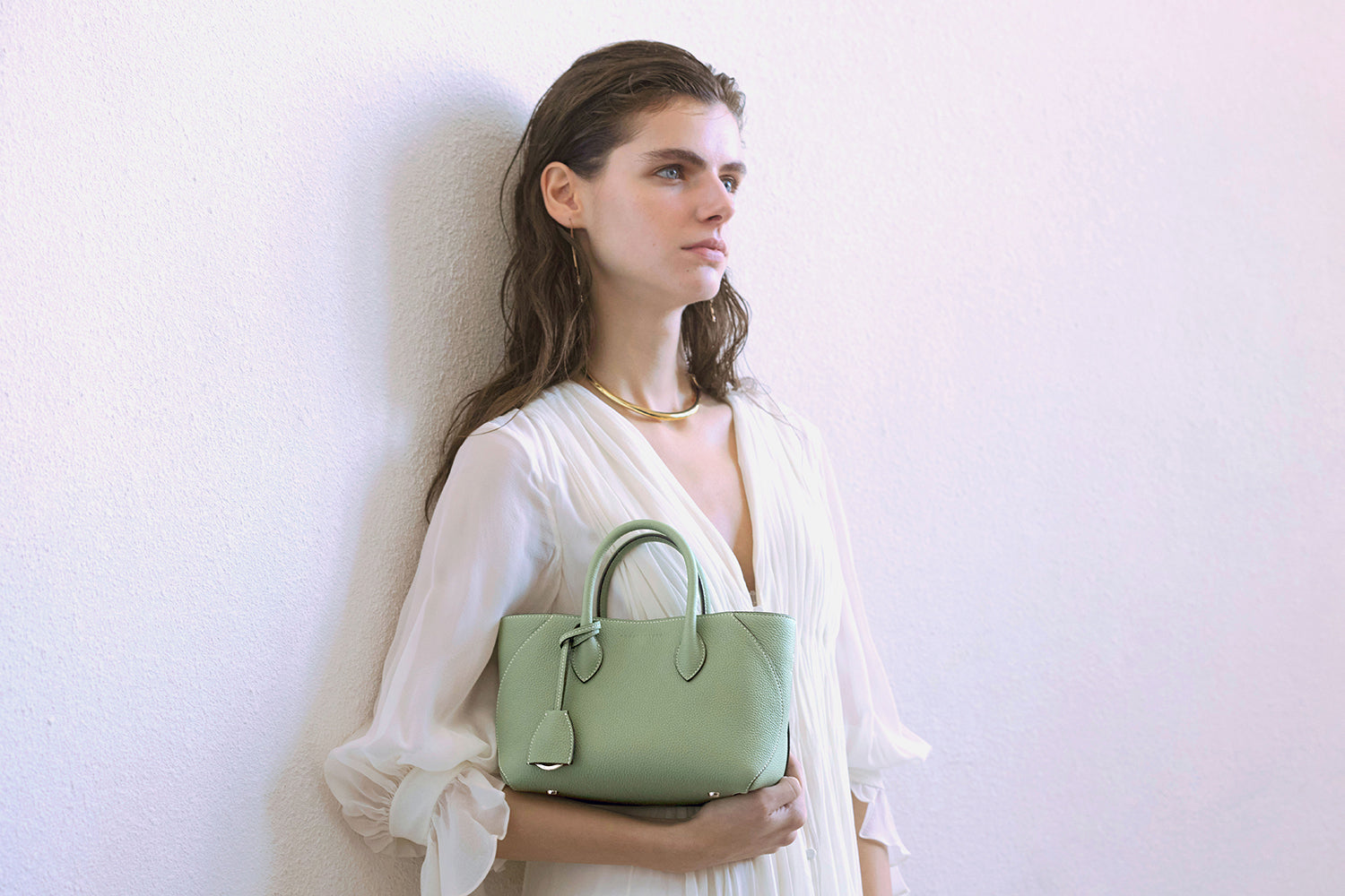 春限定】アトモスグリーン（グリーン系）バッグ 