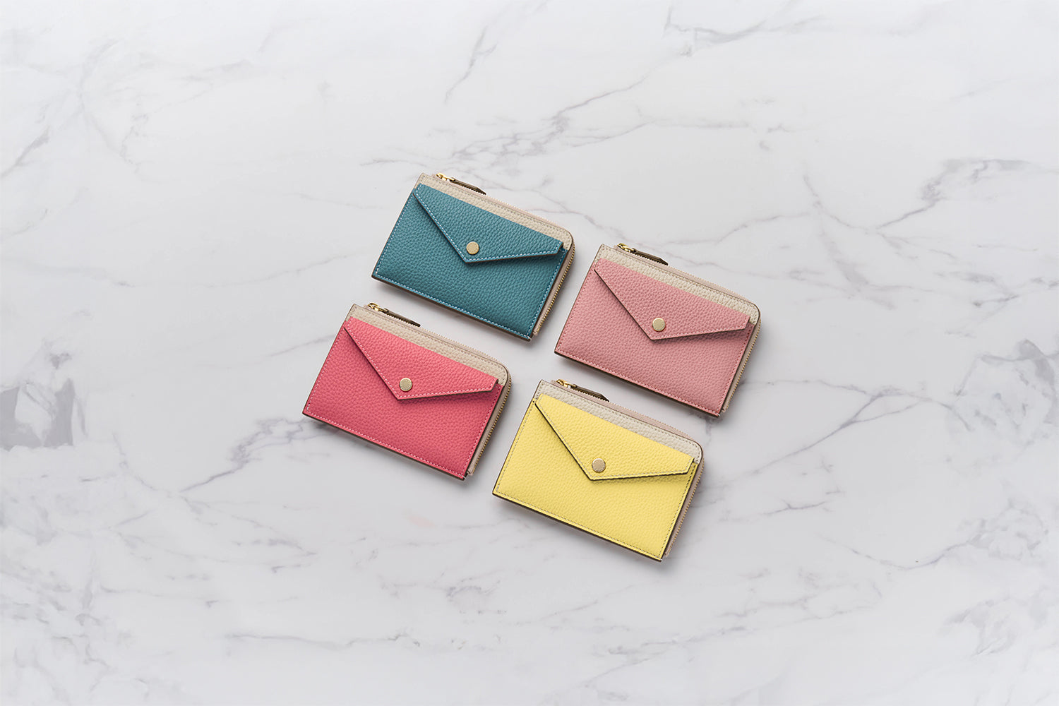 【鏡リュウジ監修 BONAVENTURA × 25ans】エンベロープ ミニジップ ウォレット シュリンクレザー