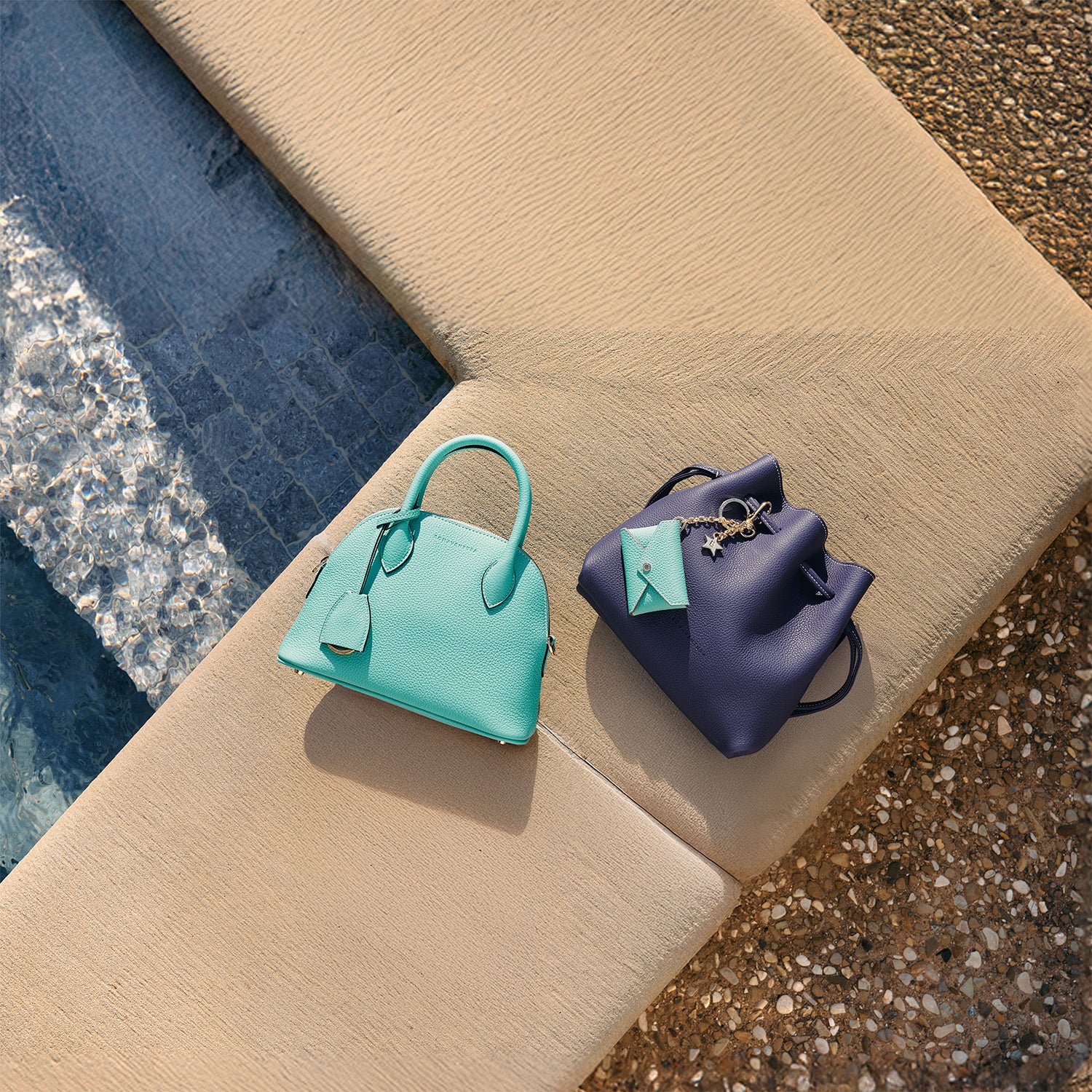 Noa Bag Shrink Leather (Mini)