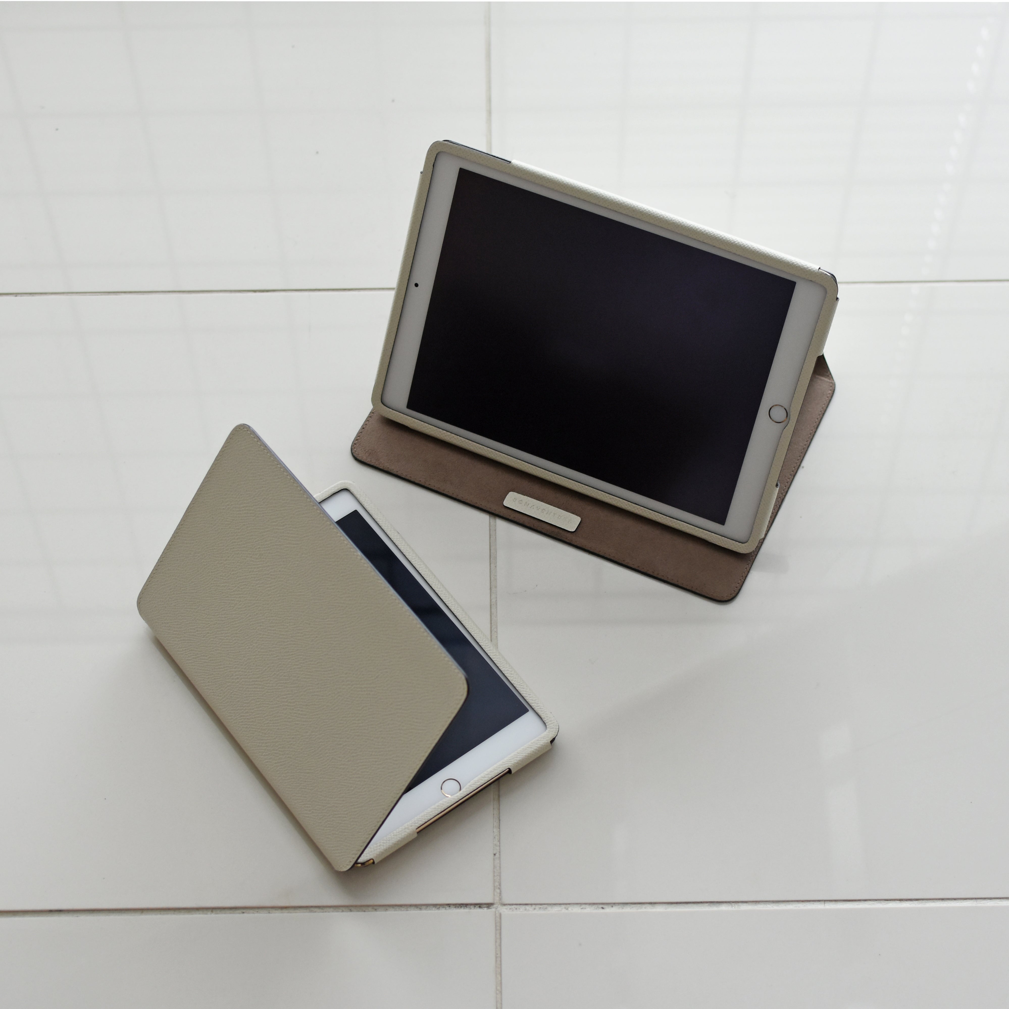 iPad ケース (9.7 インチ) ノービレレザー