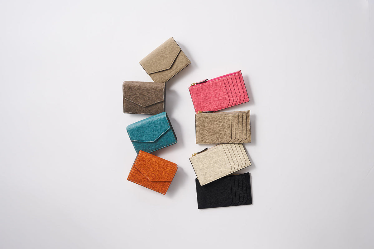 上質なレザーのフラグメントケース / ジップウォレット – イタリア  