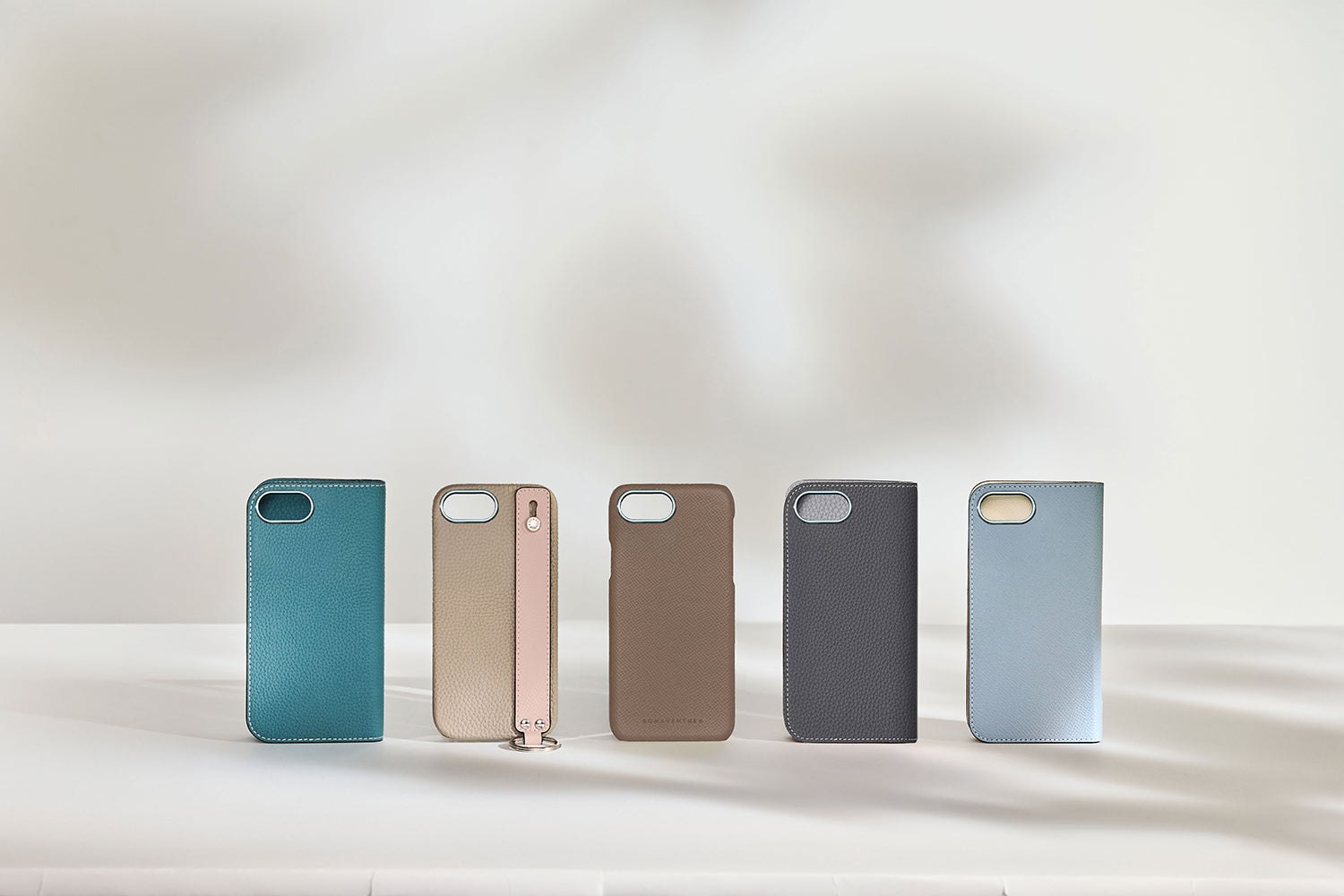 上質なレザーのスマホ（iPhone 17e）ケース – イタリア(ミラノ)発の