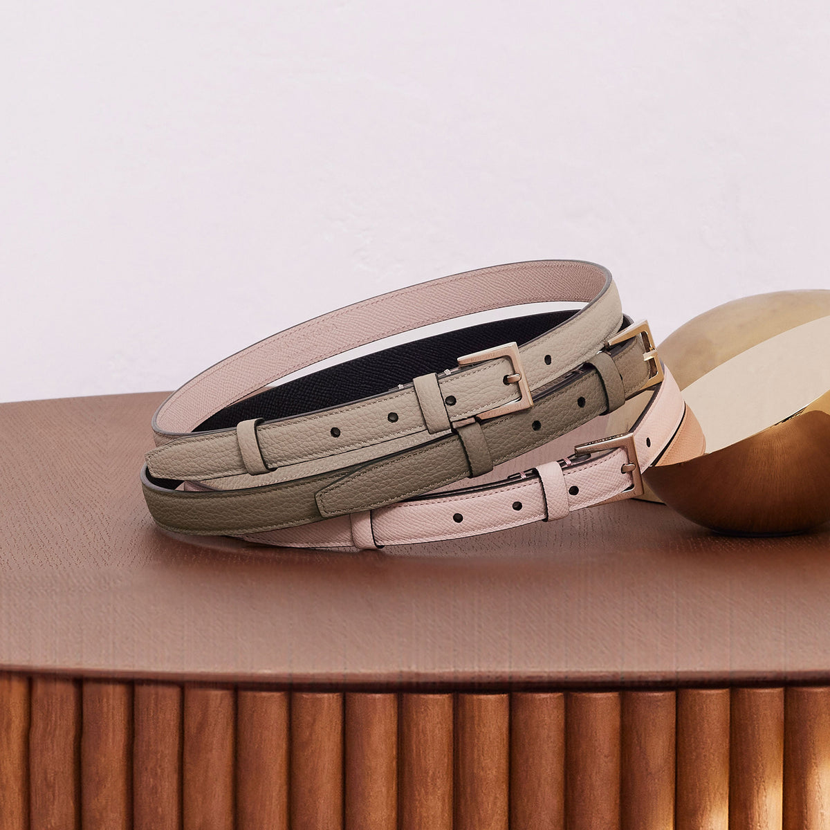 上質なレザーのレディースベルト – イタリア(ミラノ)発の高級革製品の  