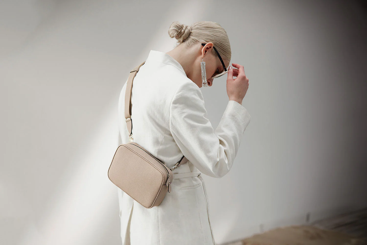 collections-womens-shoulder-