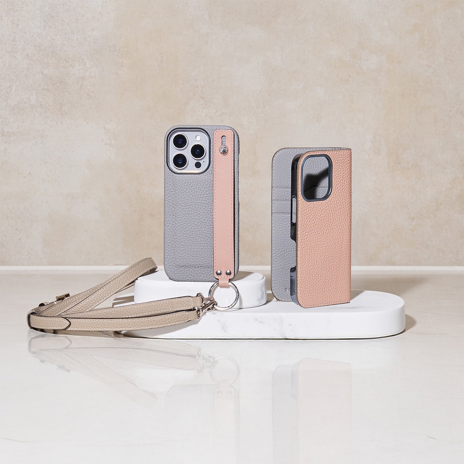 ボナベンチュラ　iPhone15 ダイアリーケース シュリンクレザー iPhone 15) ダイアリーケース シュリンクレザー