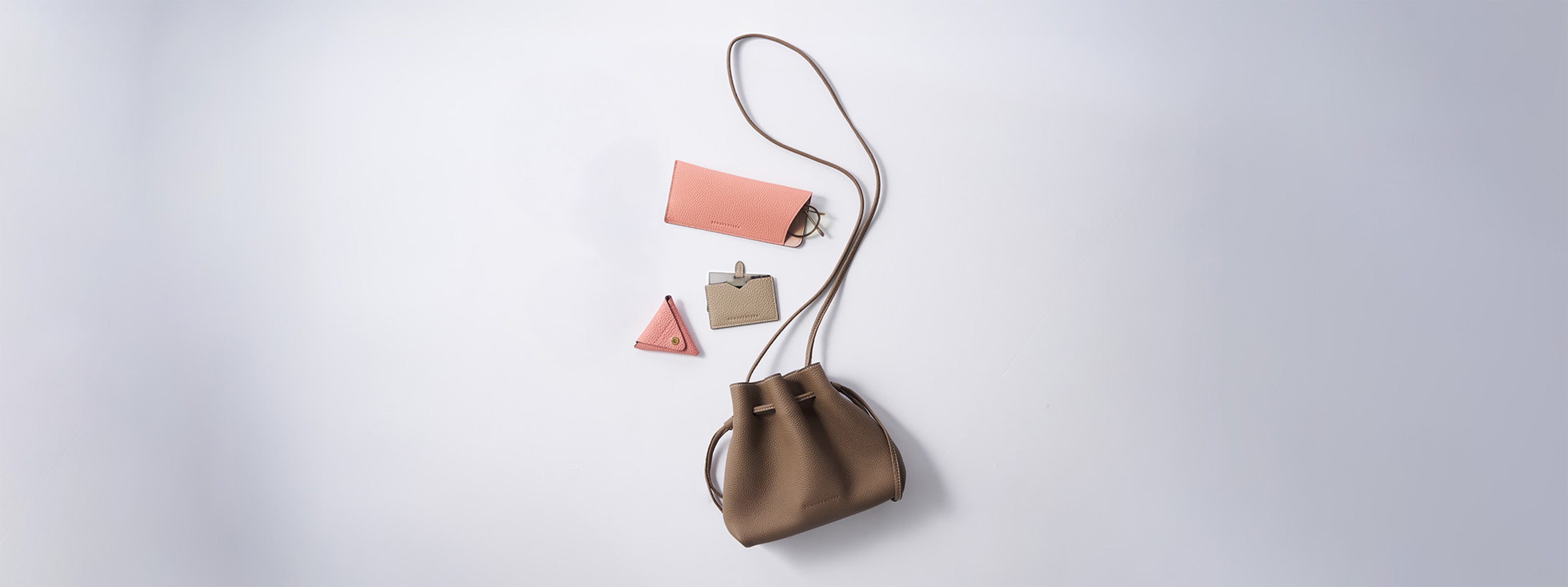 公式】BONAVENTURA (ボナベンチュラ) – ミラノ発の高級本革製品を身近に