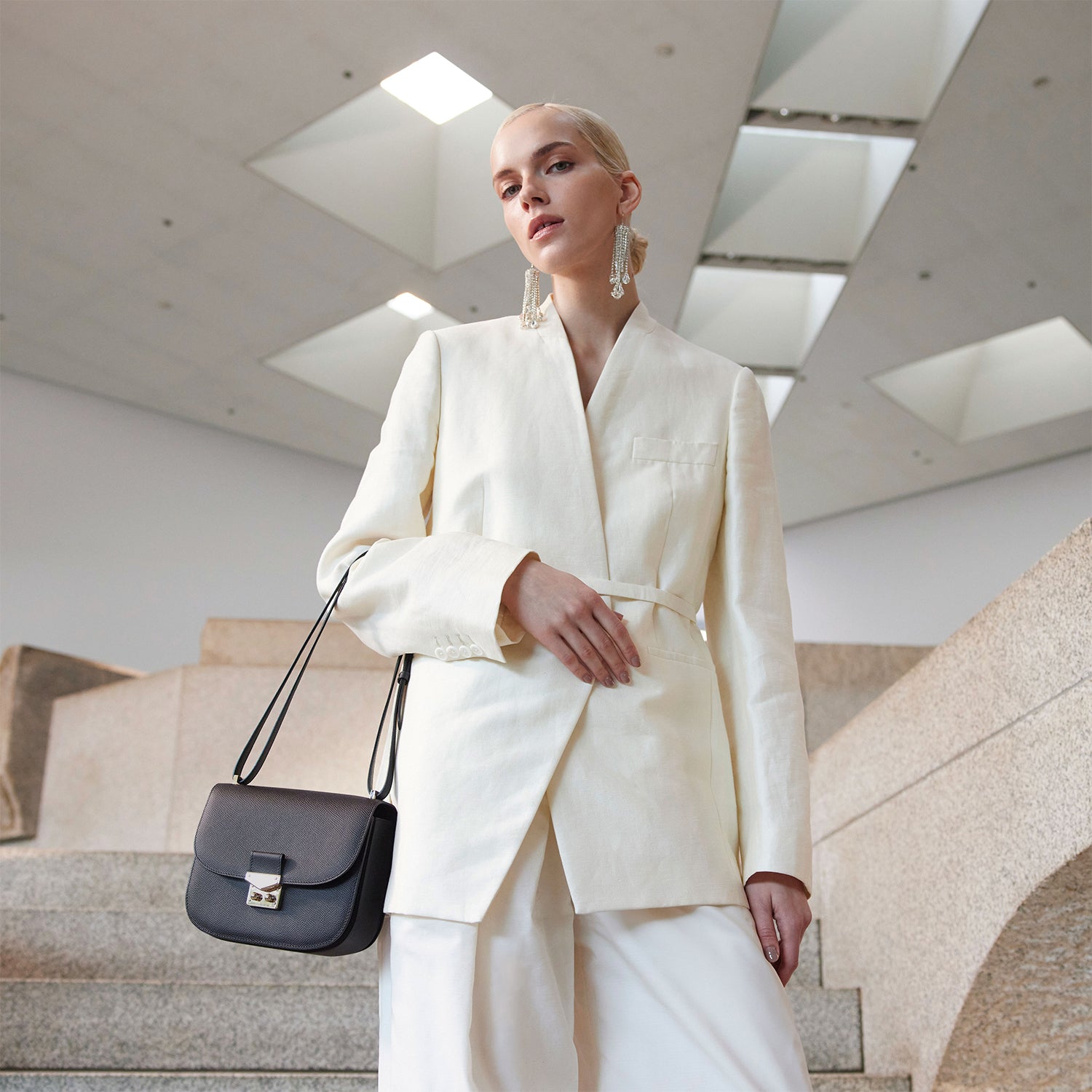 ステラ ショルダーバッグ ノービレレザー