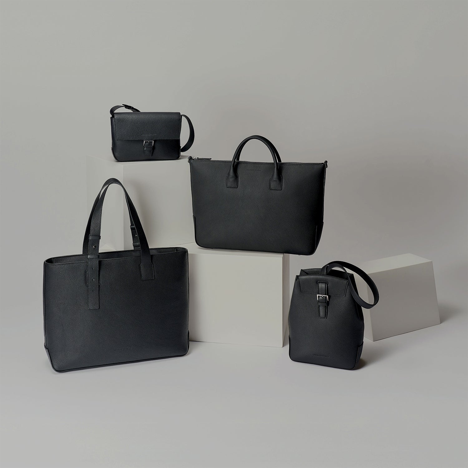 ジーノ クロスボティバッグ シュリンクレザー