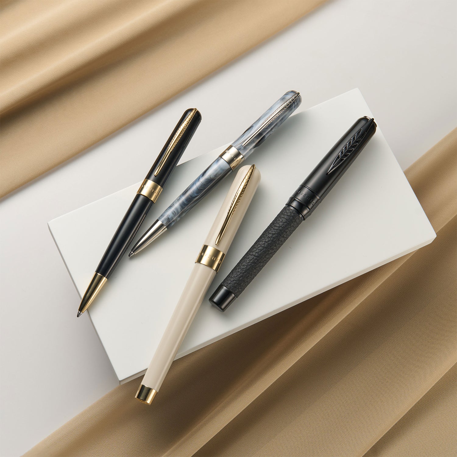 Pineider 万年筆 詳細ページ | 万年筆 ボールペンなど高級筆記具の販売・買取