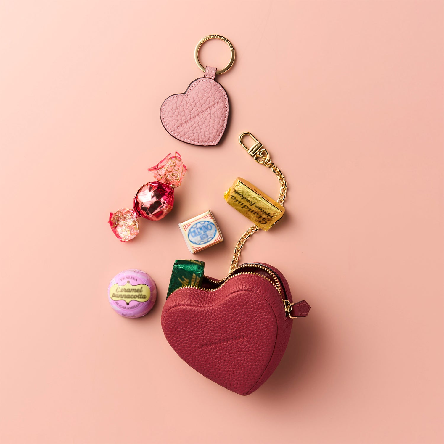 BONAVENTURAハート キーホルダー シュリンクレザー赤　新品未使用品 ハート キーホルダー シュリンクレザー