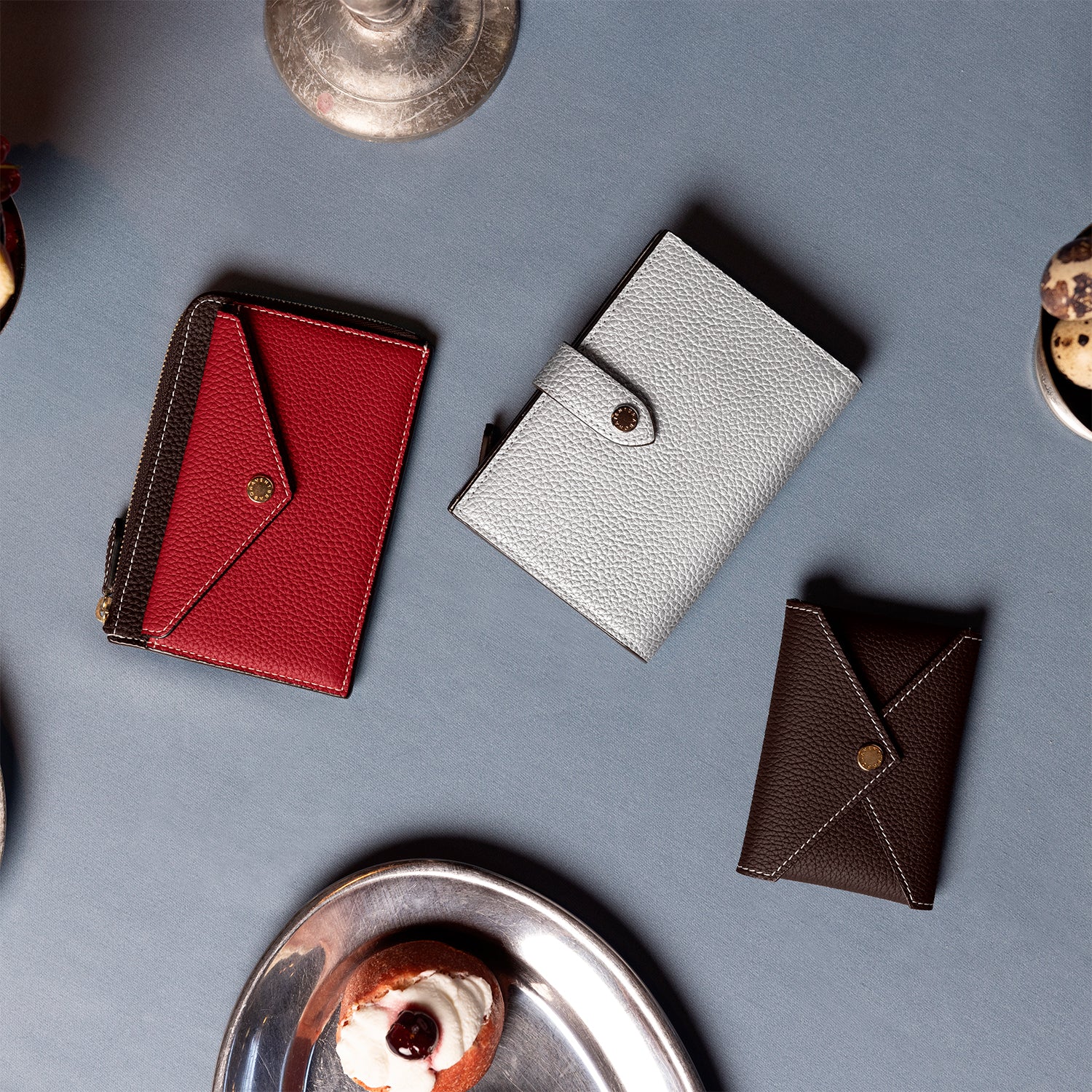 BONAVENTURA ベルテッドマルチ ミディアム ウォレットシュリンクレザー ベルテッド マルチ ミディアム ウォレット シュリンクレザー