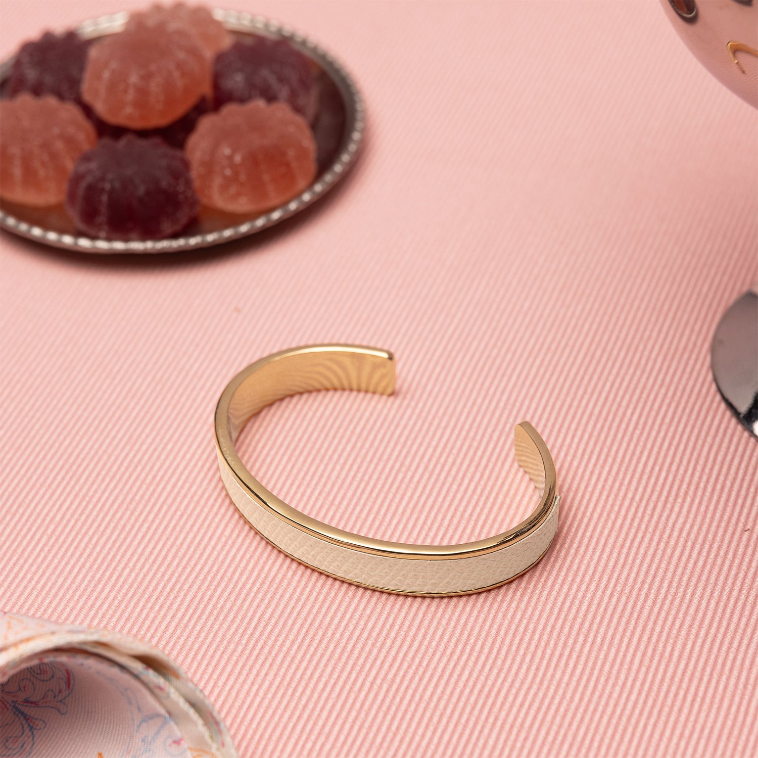 ラウンドバングル ゴールド (ラウンド バングル)