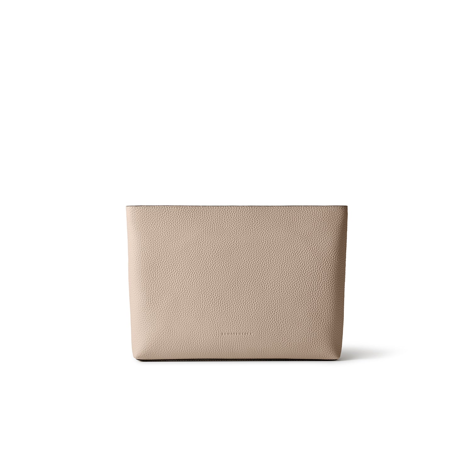 Square pouch in shrink leather (medium)