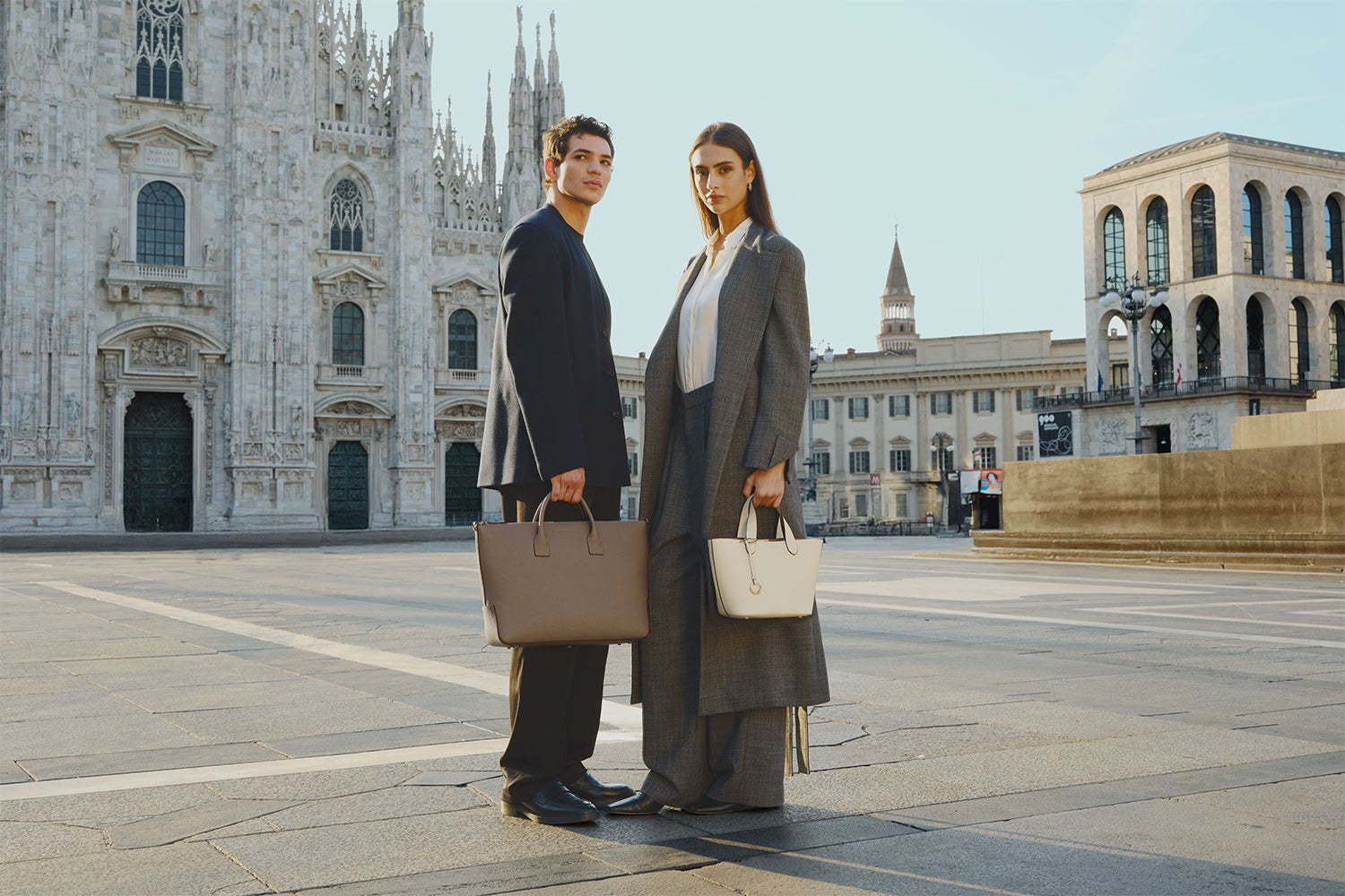 公式】BONAVENTURA (ボナベンチュラ) – ミラノ発の高級本革製品