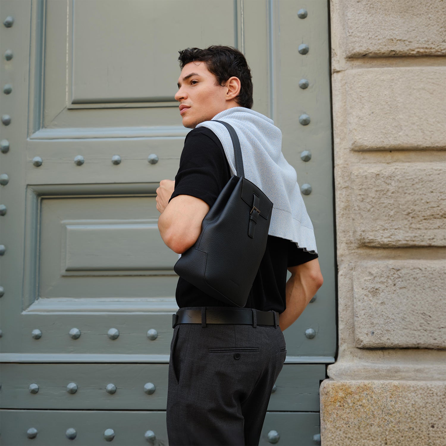 シモーネ ワンショルダーバッグ シュリンクレザー　ブラック　ボナベンチュラ シモーネ ワンショルダーバッグ シュリンクレザー