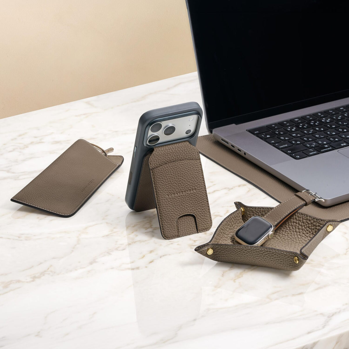 MagSafe 対応ケース コレクション
