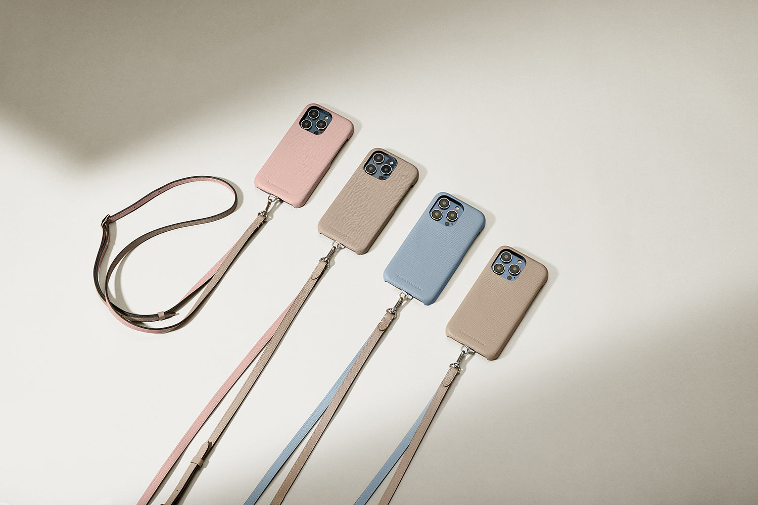 【New Arrival】バックカバーケース ストラップ付き ノブレッサレザー