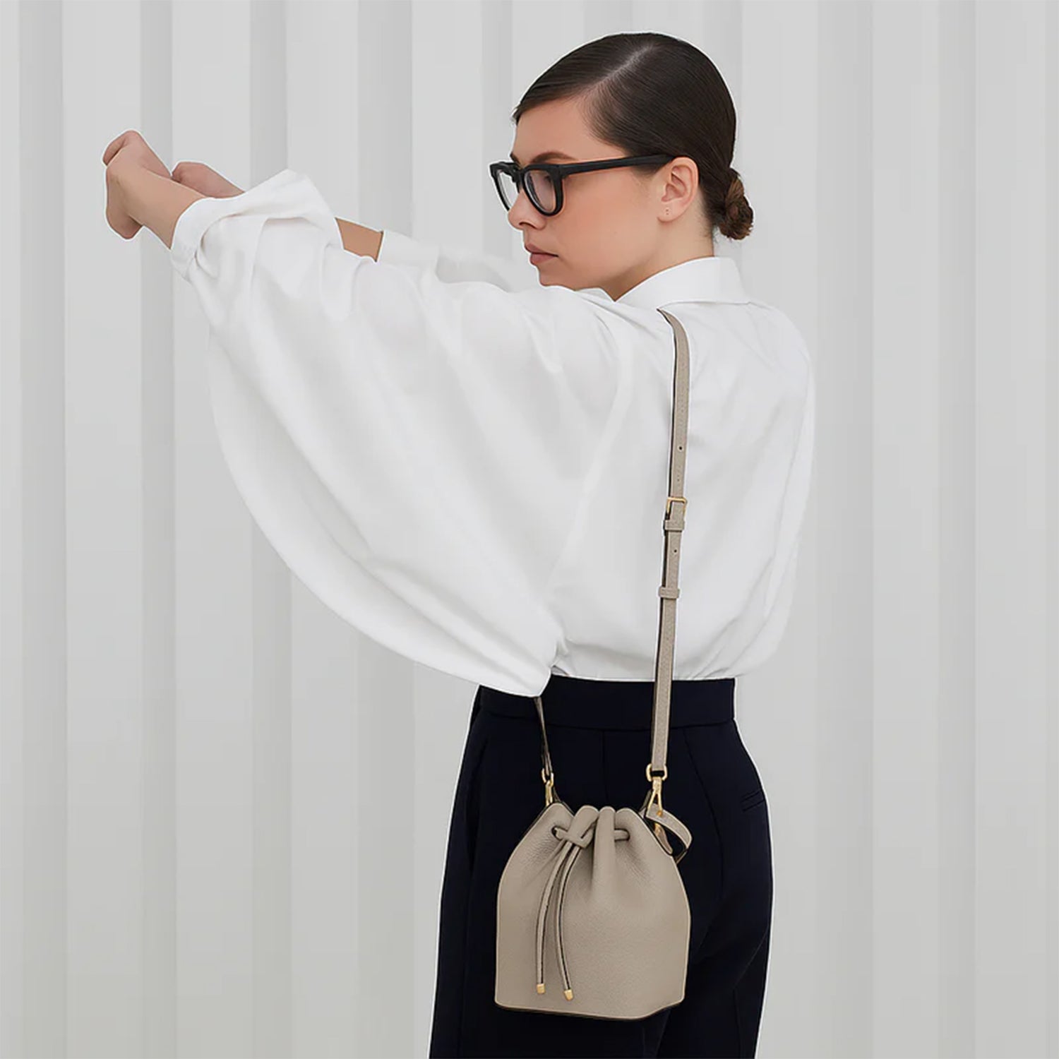 Angelica Bucket Bag Shrink Leather – BONAVENTURA (ボナベンチュラ)