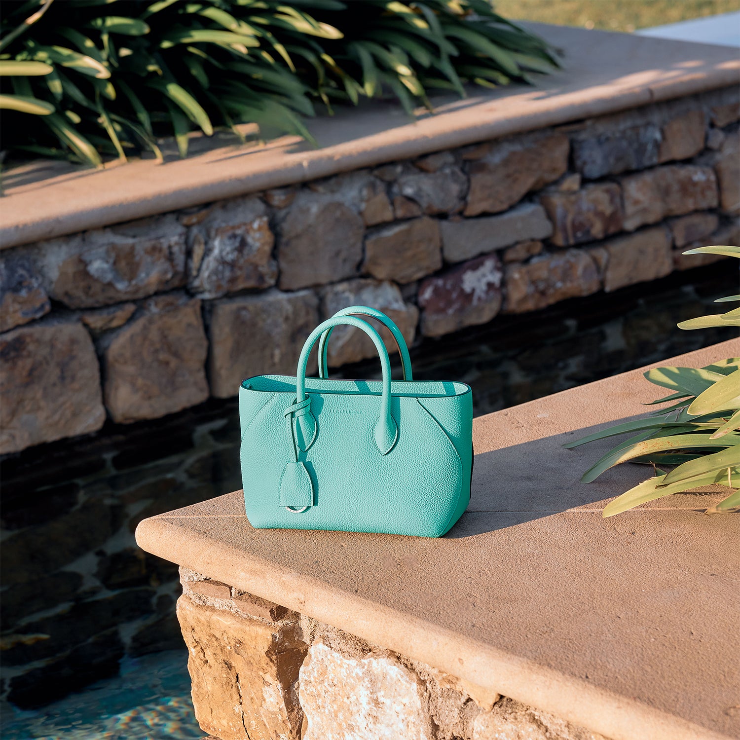 Mia Tote Bag Shrink Leather (22 Mini)