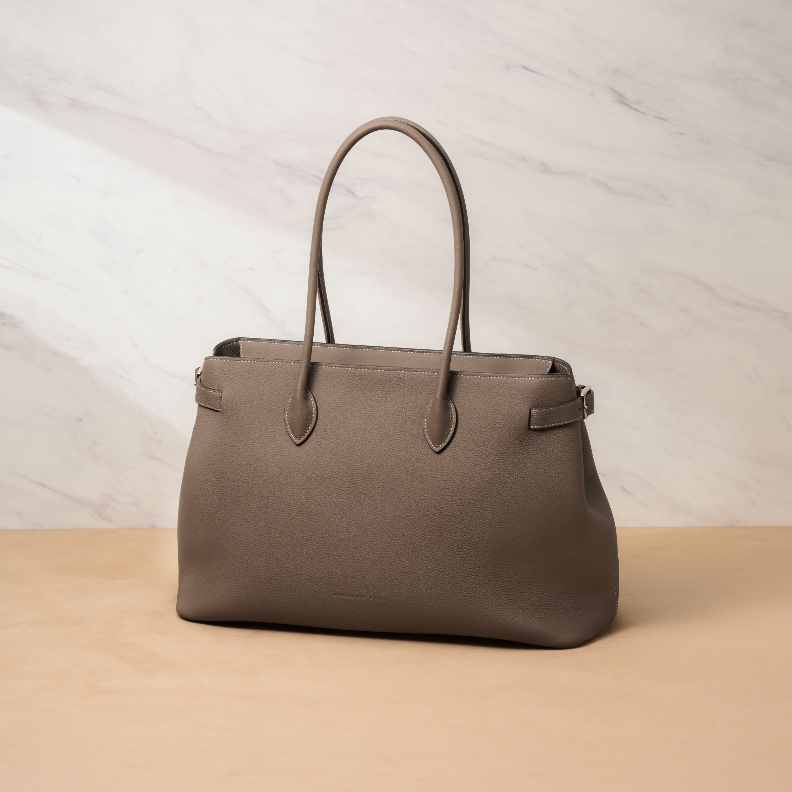 クレア トートバッグ シュリンクレザー エトープ