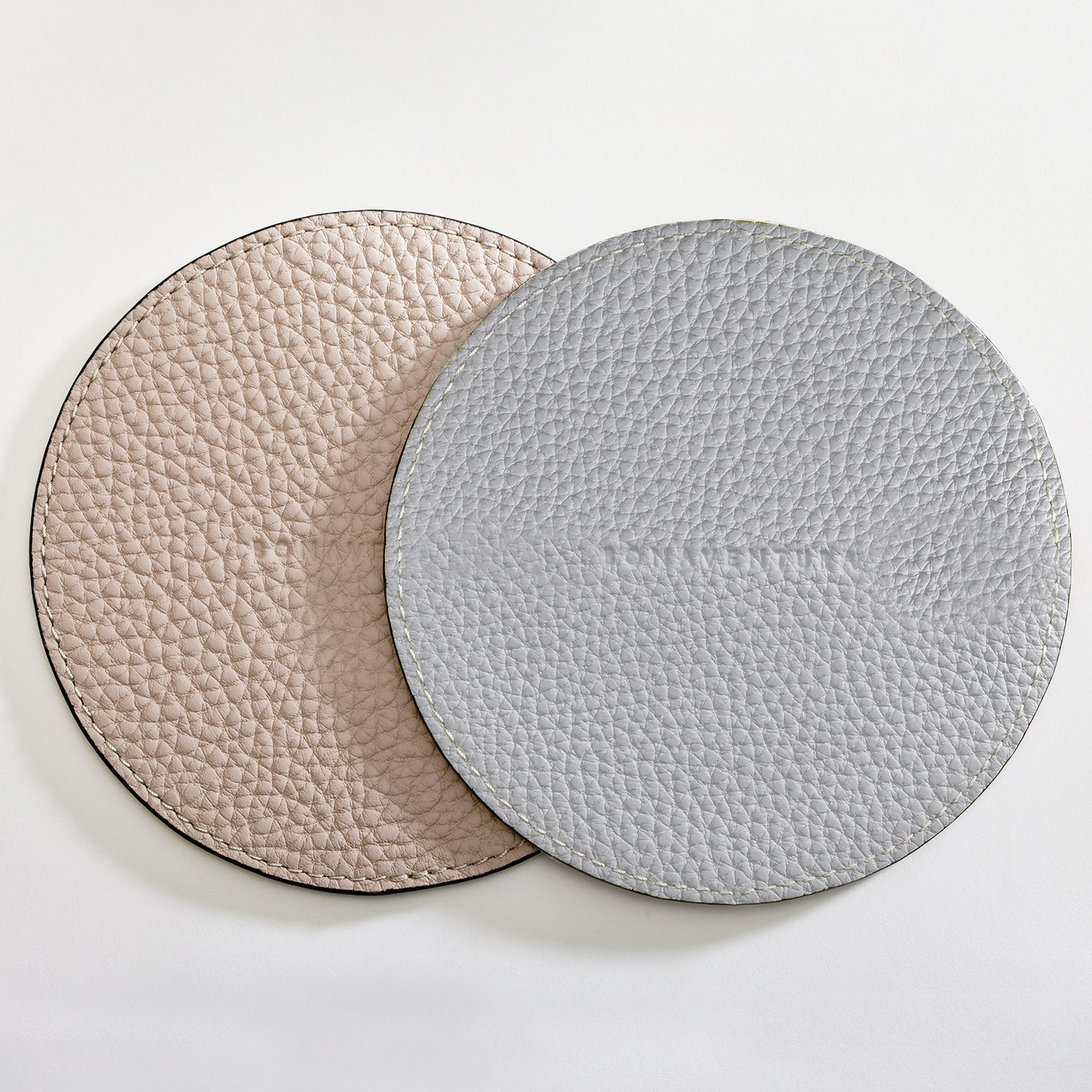 Set of 2 reversible coasters (round) in shrunk leather